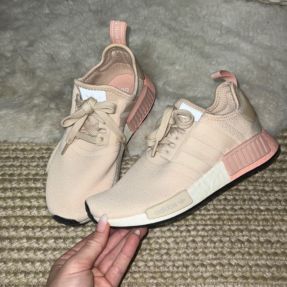 Adidas Originals Women's NMD_R1 shoes